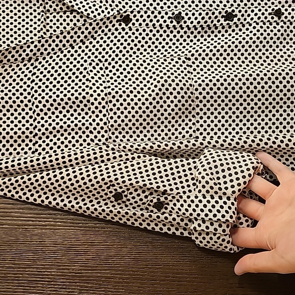 Express button down top - Picture 5 of 6